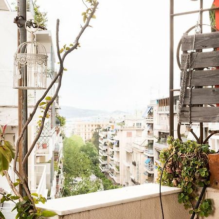 Stylish Flat With Veranda In The Heart Of เอเธนส์ ภายนอก รูปภาพ