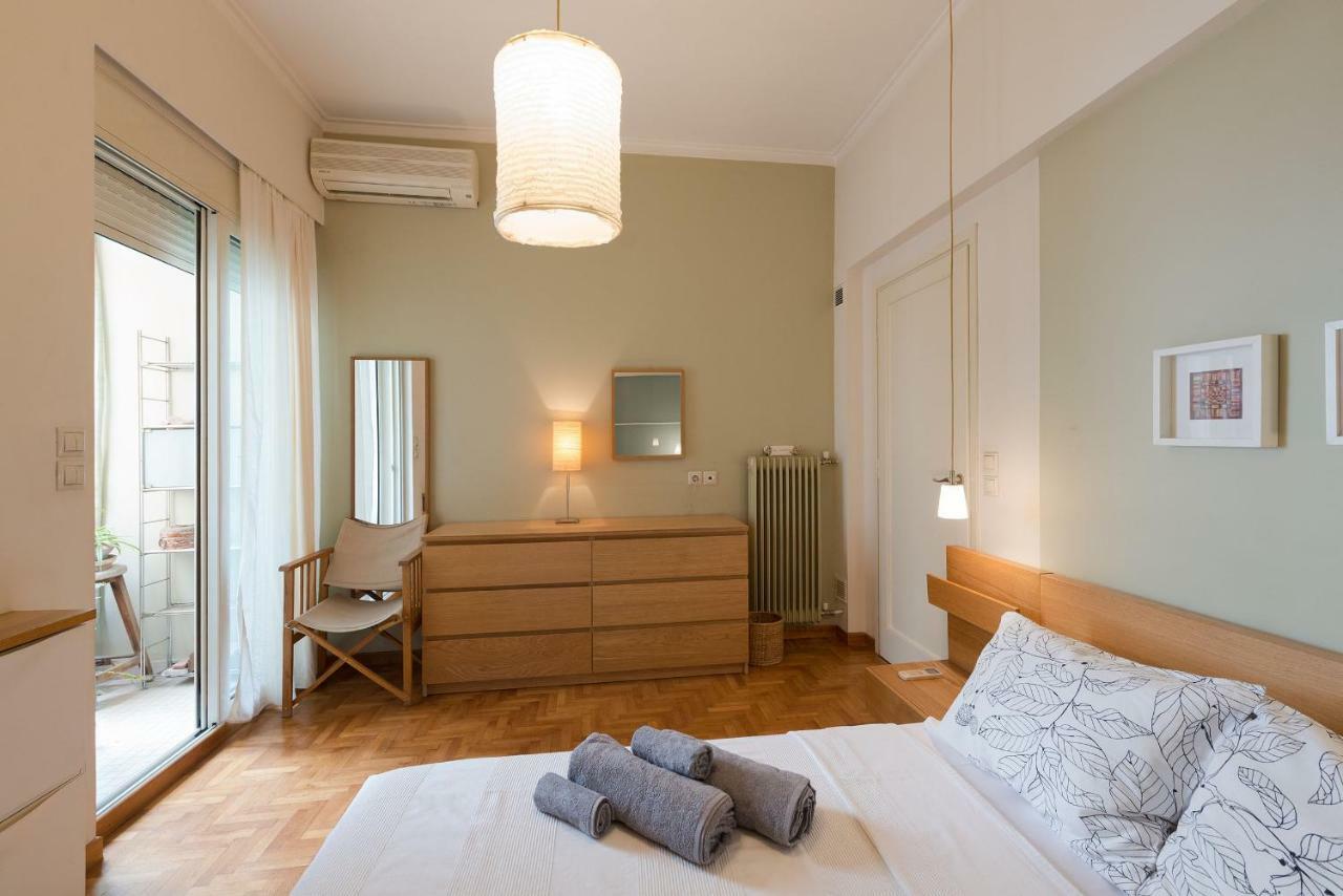 Stylish Flat With Veranda In The Heart Of เอเธนส์ ภายนอก รูปภาพ