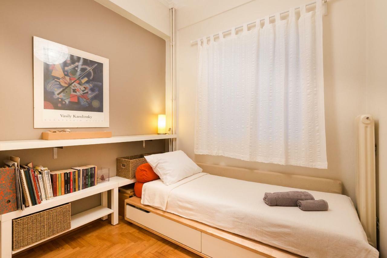 Stylish Flat With Veranda In The Heart Of เอเธนส์ ภายนอก รูปภาพ