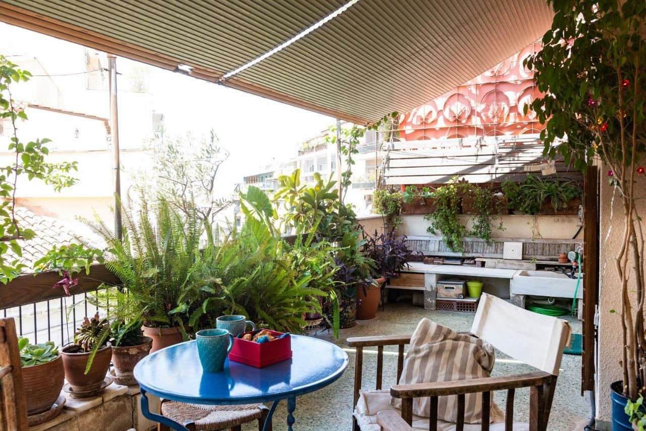 Stylish Flat With Veranda In The Heart Of เอเธนส์ ภายนอก รูปภาพ